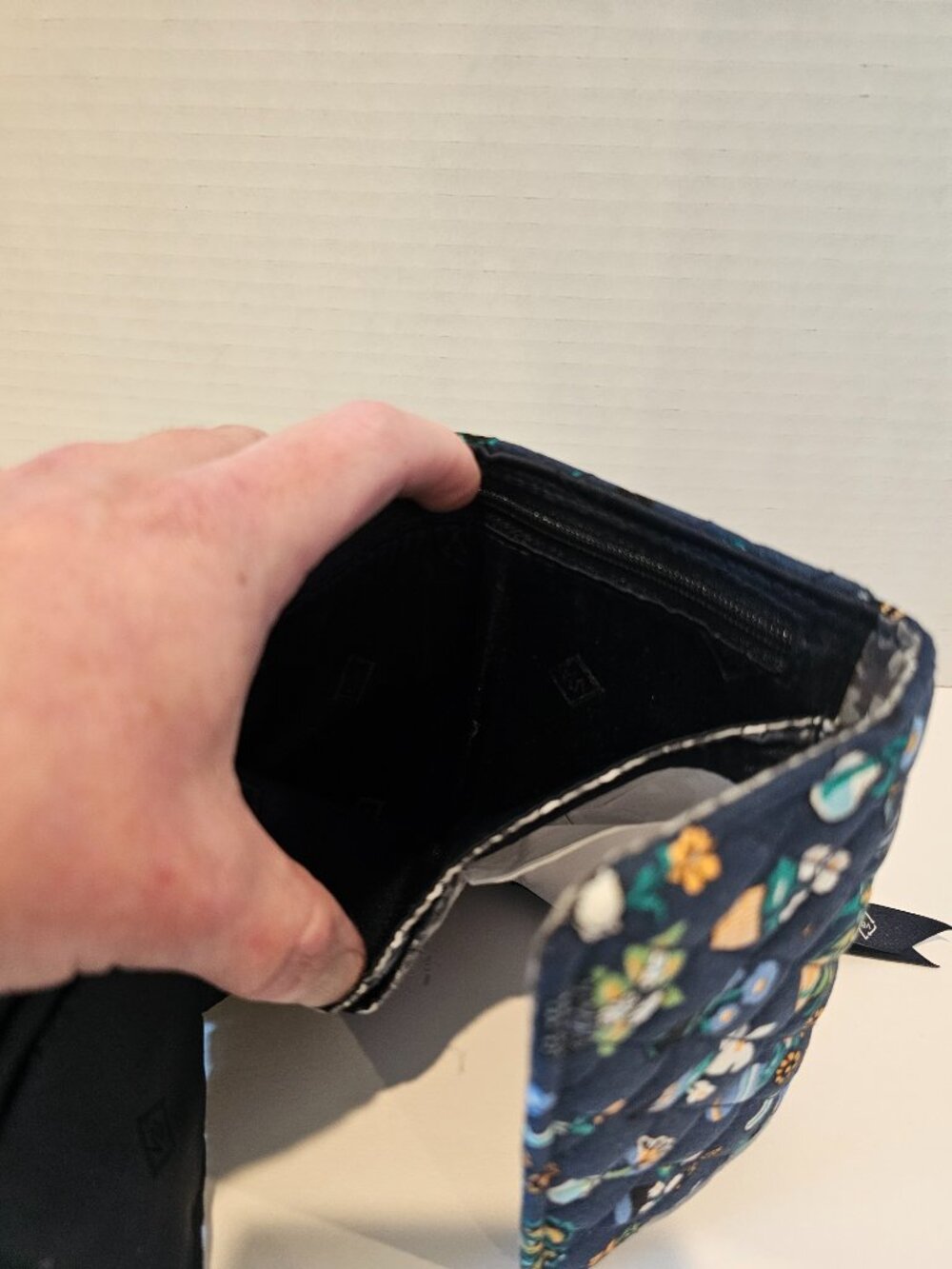 NWT Vera Bradley RFID Riley Compact Wallet Plants Flower Blue Green Cactus White - Picture 7 of 12